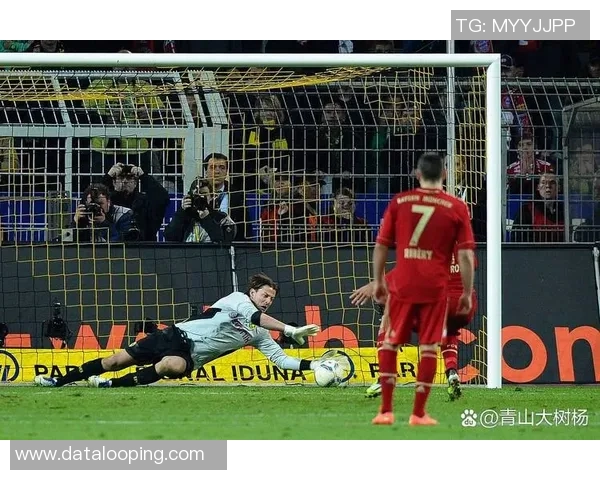 足球明星惊艳全场直接滑行半场展现超凡技艺引发球迷热议 足球明星惊艳全场直接滑行半场展现超凡技艺引发球迷热议